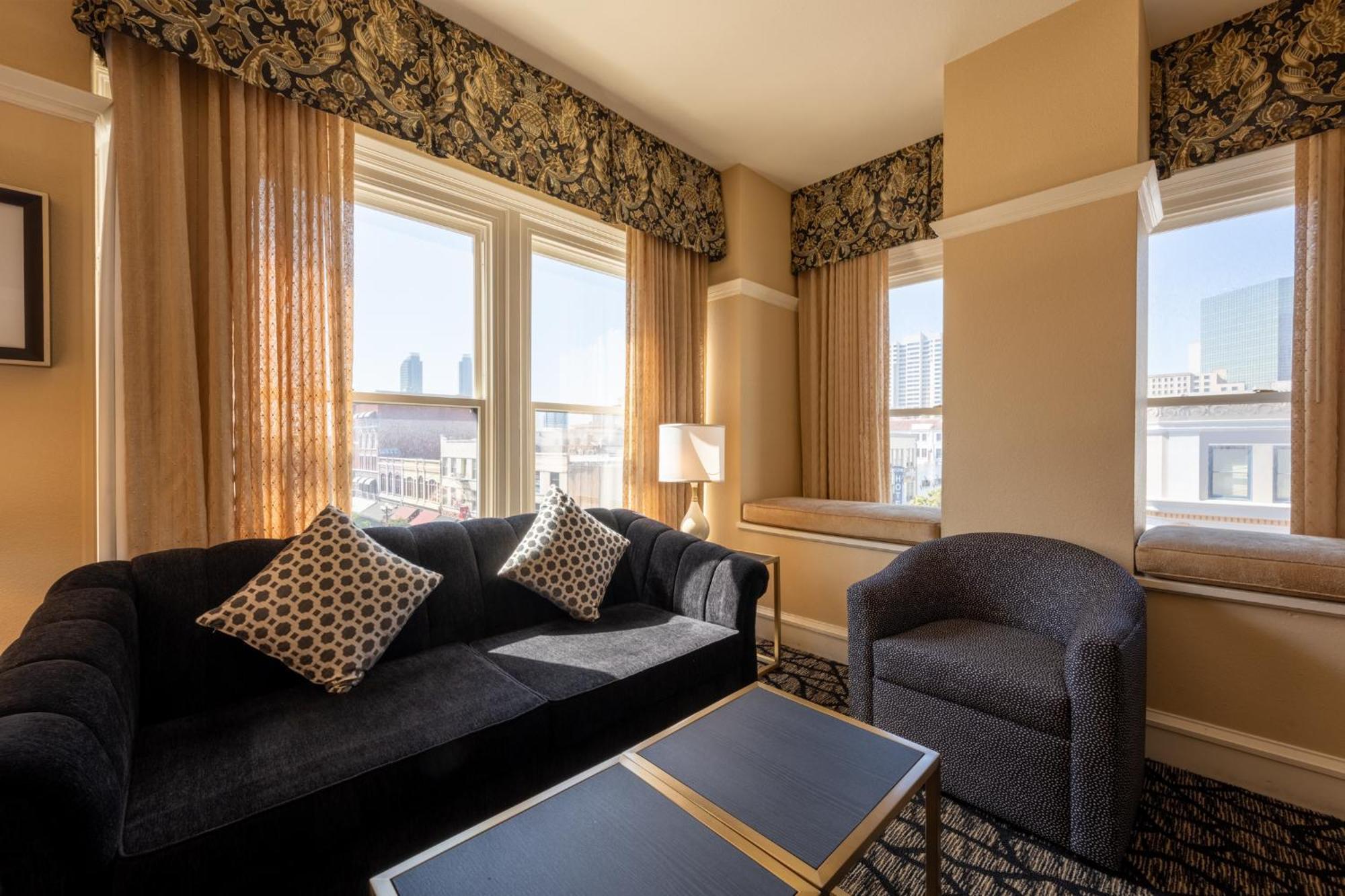 Gaslamp Plaza Suites ซานดิเอโก ภายนอก รูปภาพ